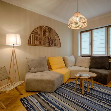 Luxury And Stylish In The Heart Of The