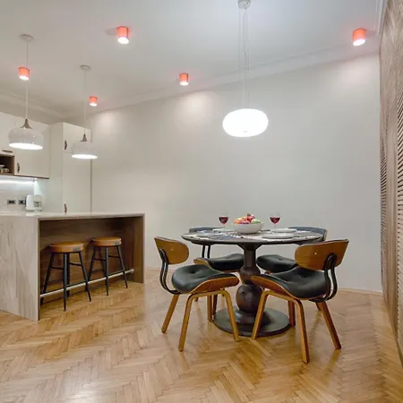 Luxury And Stylish In The Heart Of The *