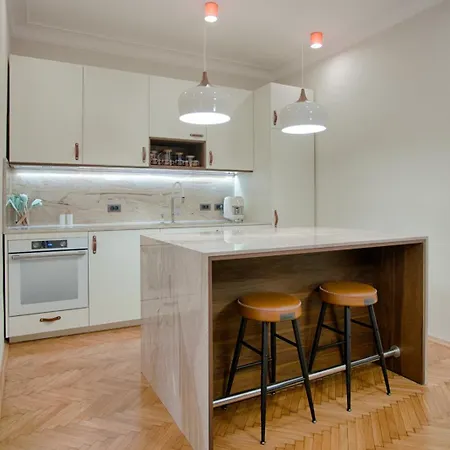 Luxury And Stylish In The Heart Of The *